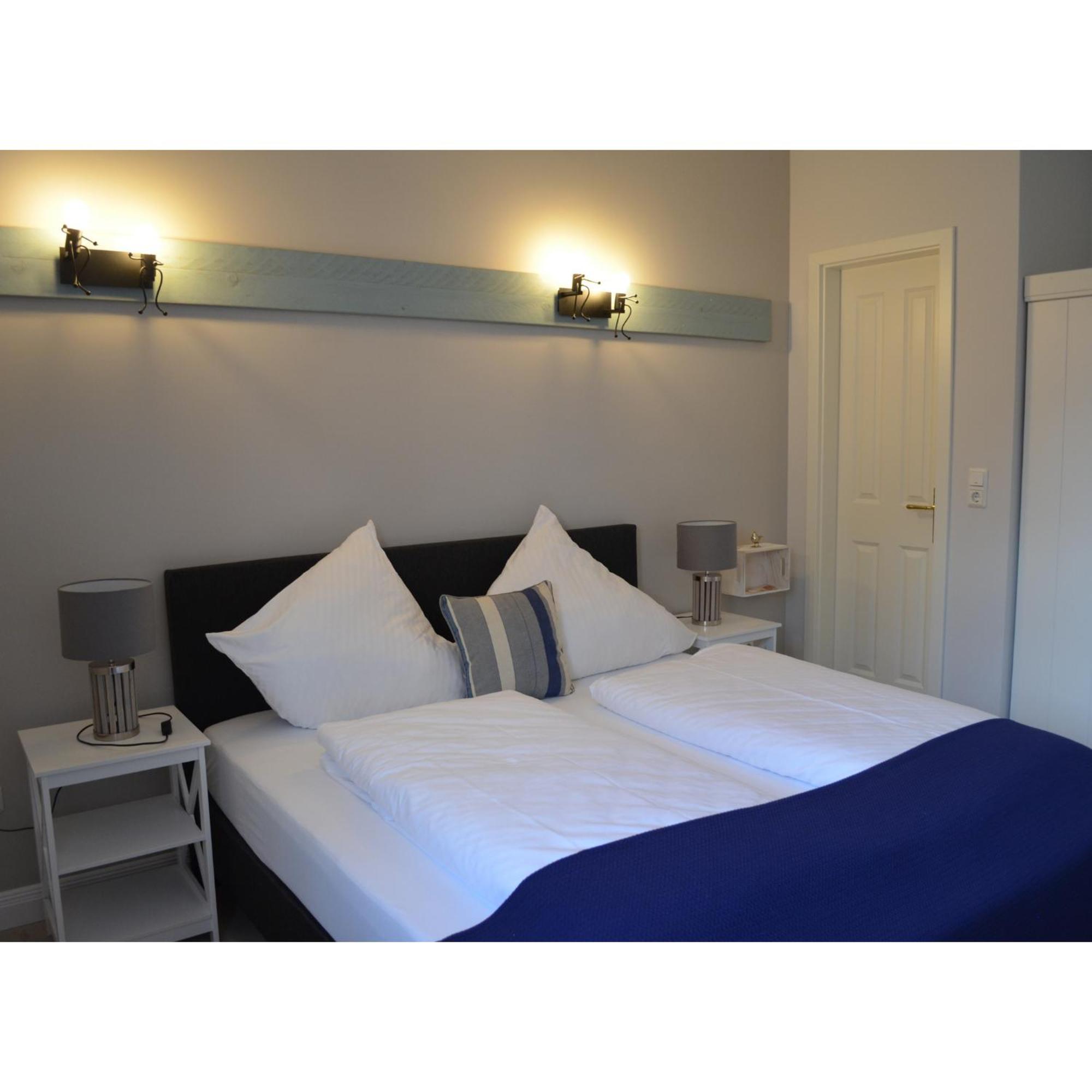 Friesischer Hof, Ferienwohnungen Mit Indoor Spielplatz, Kostenfreien Parkplatz Und W-Lan Hage Room photo