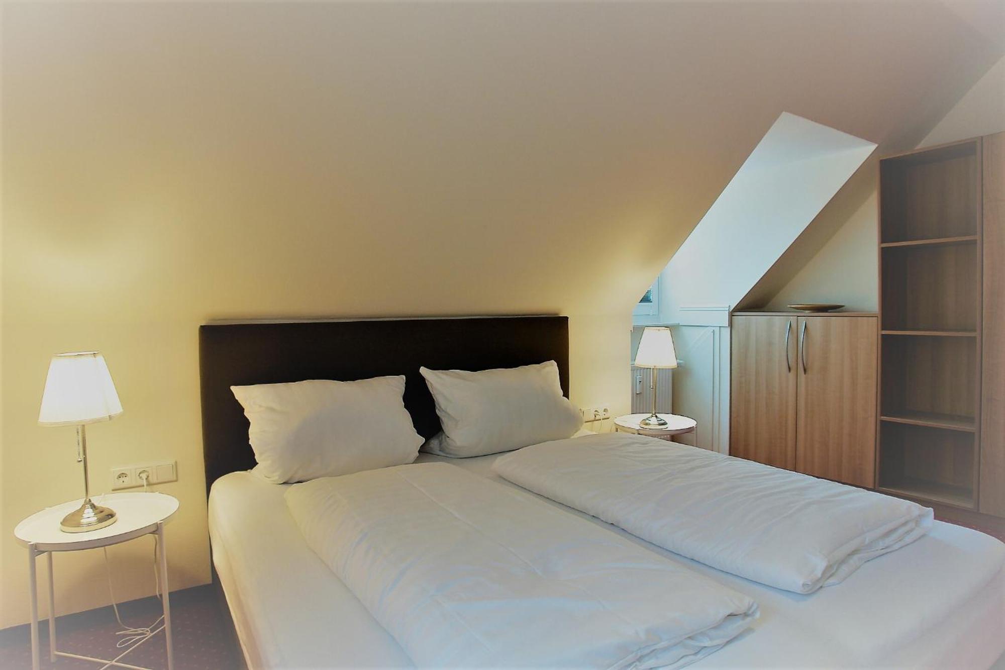 Friesischer Hof, Ferienwohnungen Mit Indoor Spielplatz, Kostenfreien Parkplatz Und W-Lan Hage Room photo